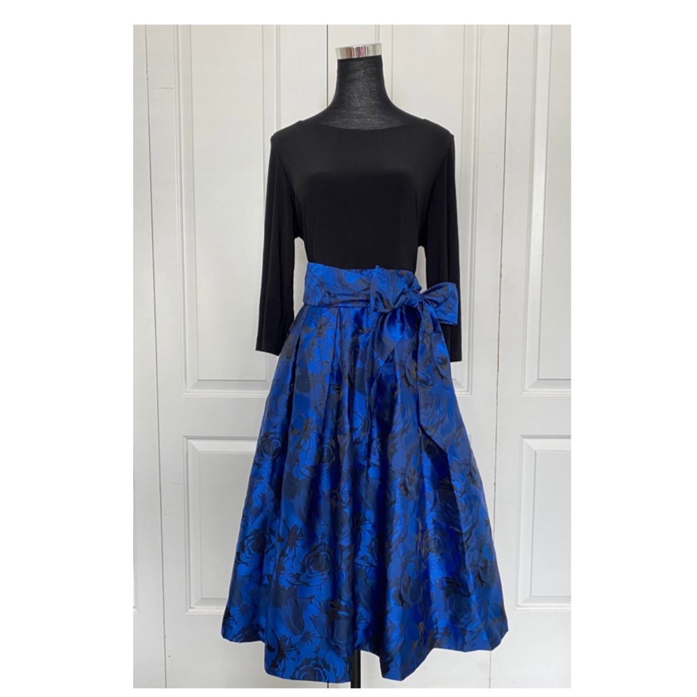 Jessica Howard Floral Midi